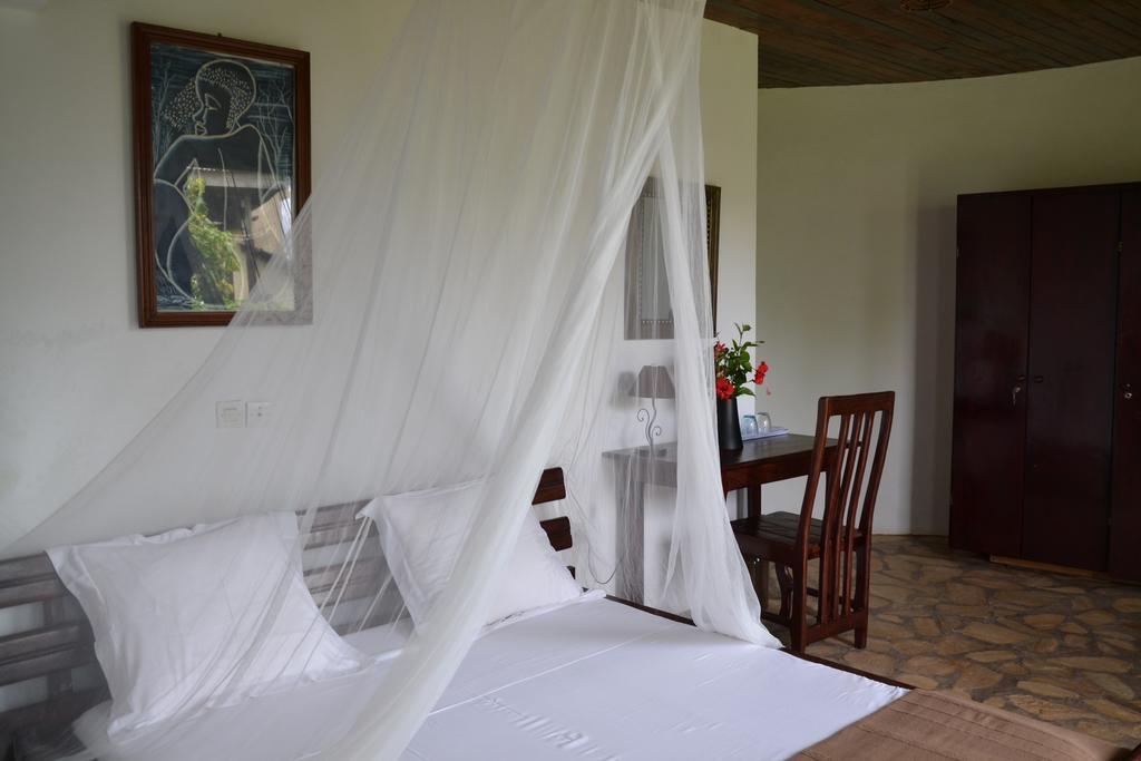 Eden Lodge Kribi Exteriör bild