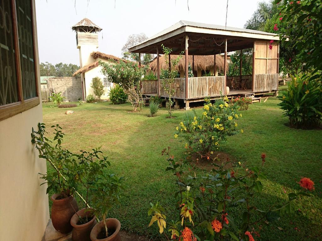 Eden Lodge Kribi Exteriör bild