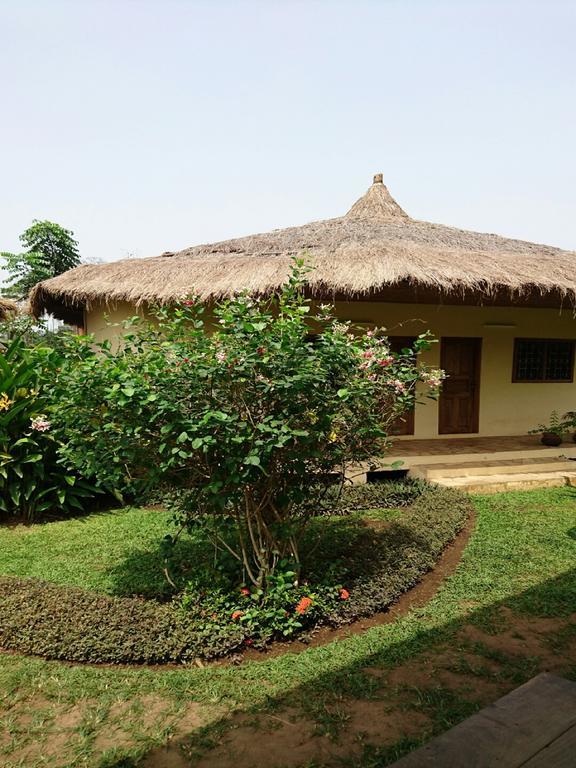 Eden Lodge Kribi Exteriör bild